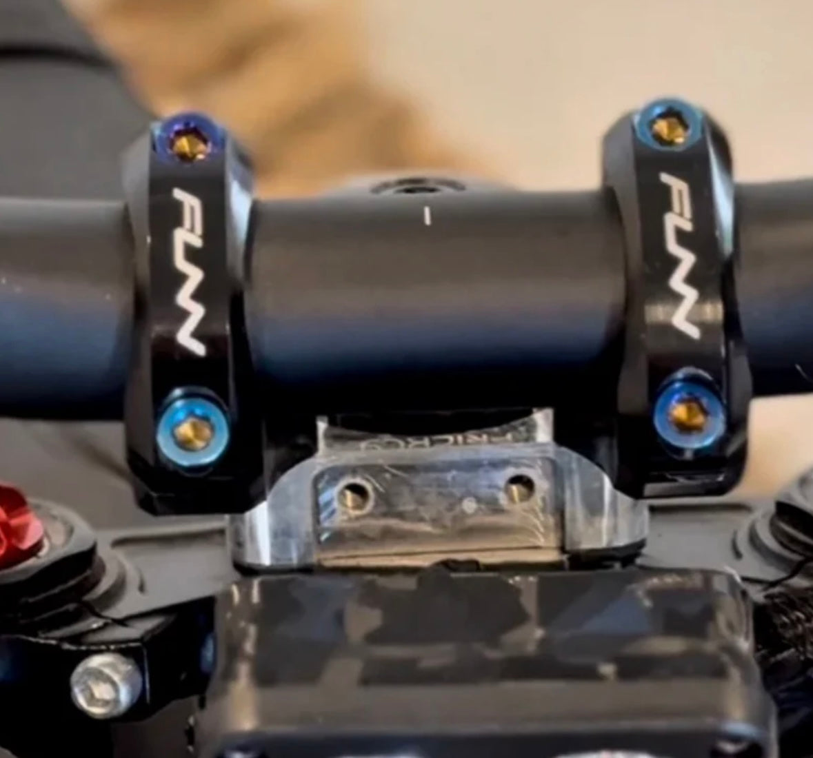 4 titanium, direct mount bolts￼